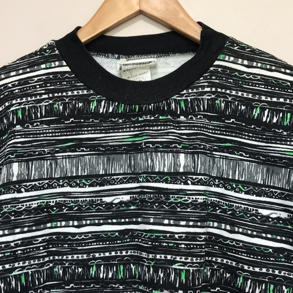 𝅺VINTAGE Wrap it up crewneck retro sweater unisex size medium - Picture 2 of 11